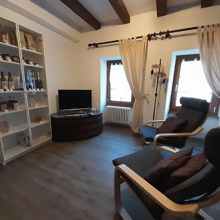 Studio Chez Un Vigneron Au Village Au 2Eme Etage Sans Ascenseur Villeneuve Bagian luar foto