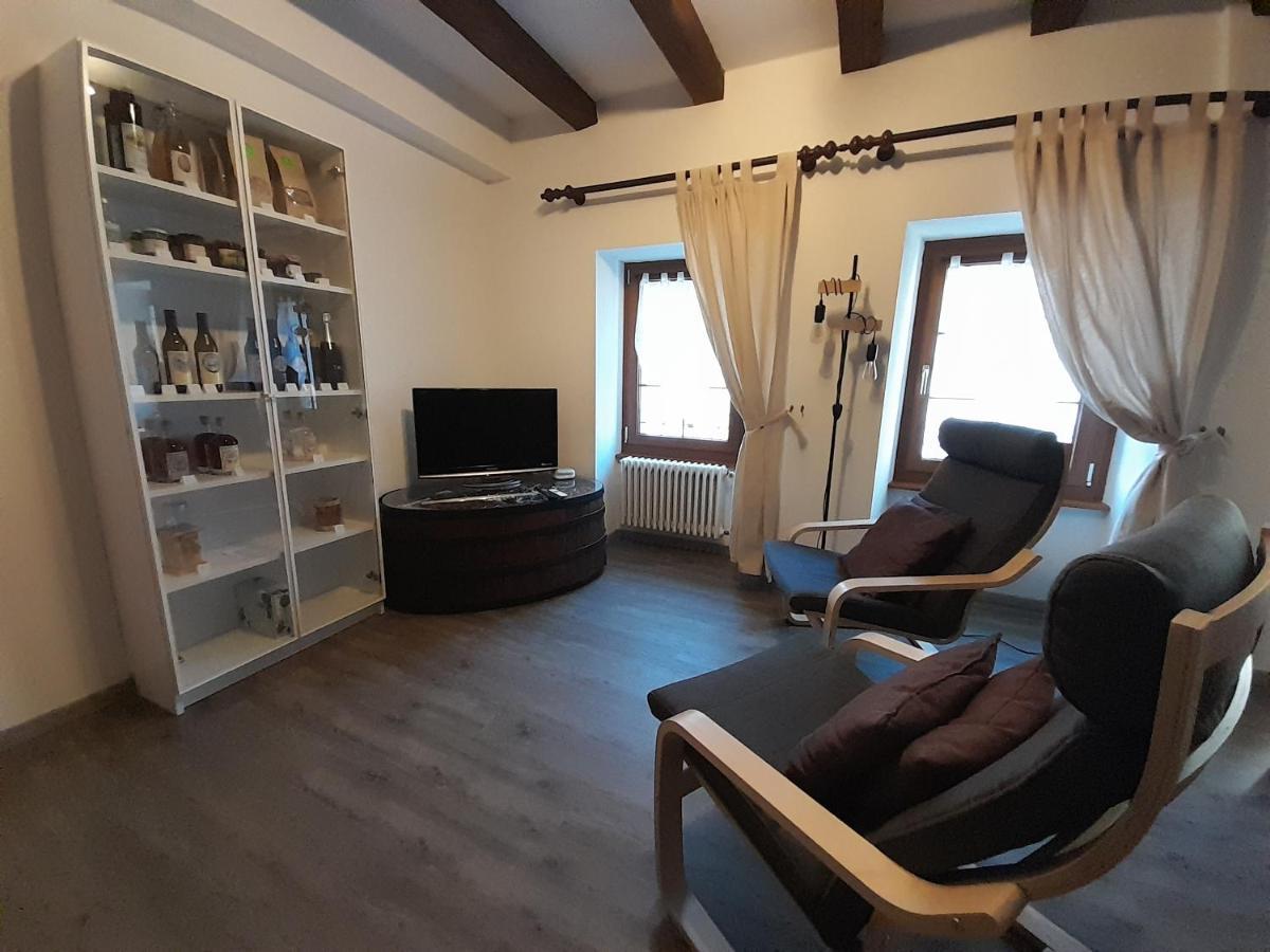 Studio Chez Un Vigneron Au Village Au 2Eme Etage Sans Ascenseur Villeneuve Bagian luar foto